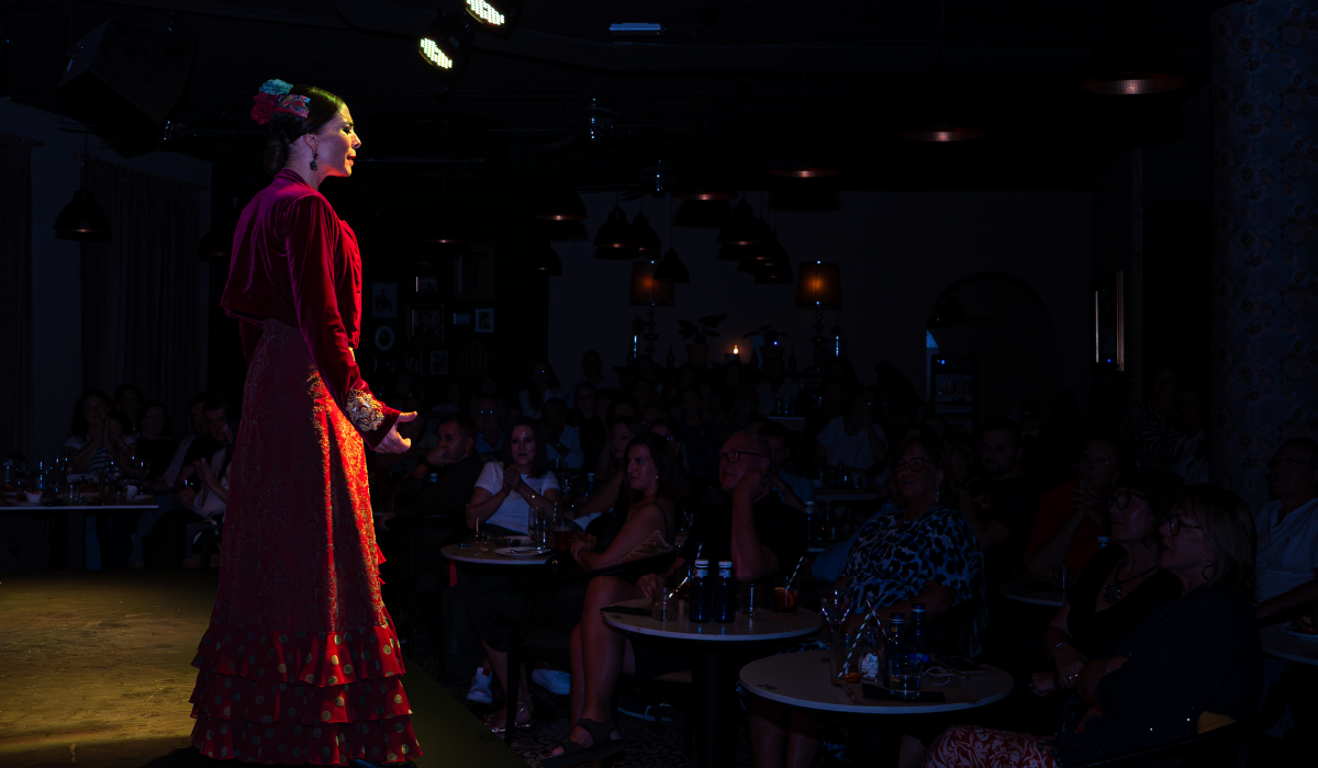 Cena espectáculo flamenco: el plan más valorado en Alicante